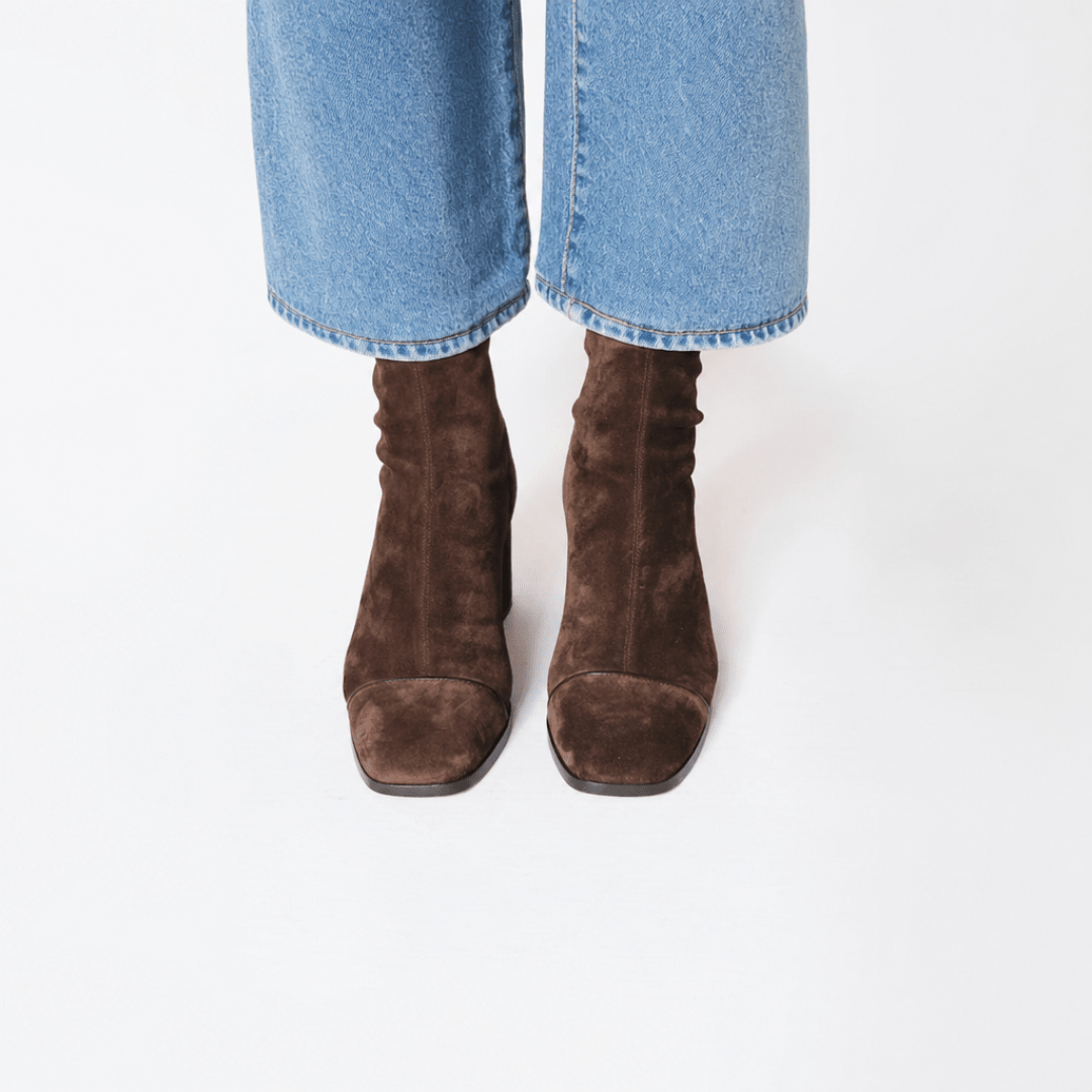 Victoria | Botas con Tacón de Punta Cuadrada - Isabel de Sevilla