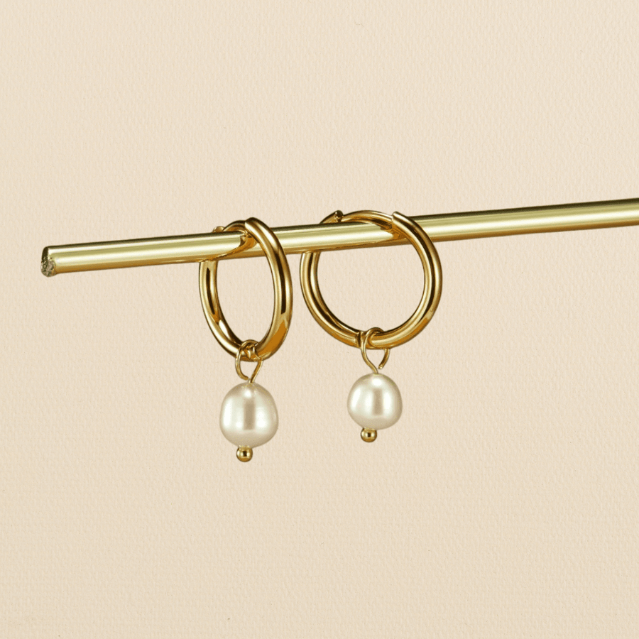 Pendientes de Aro Freshwater Pearl Bella (25 mm) - Isabel de Sevilla