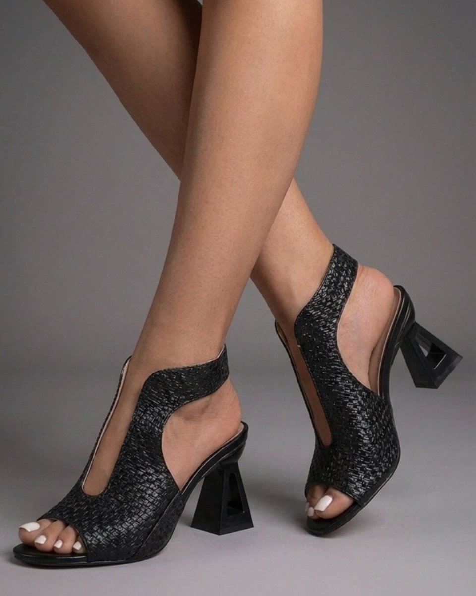 Letizia | Tacones caladas con tacón de diseño - Isabel de Sevilla
