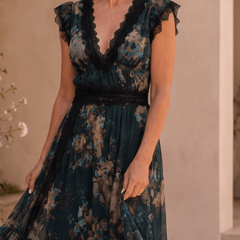 Andrea | Vestido Maxi Floral Bohemio con Escote en V y Encaje - Isabel de Sevilla