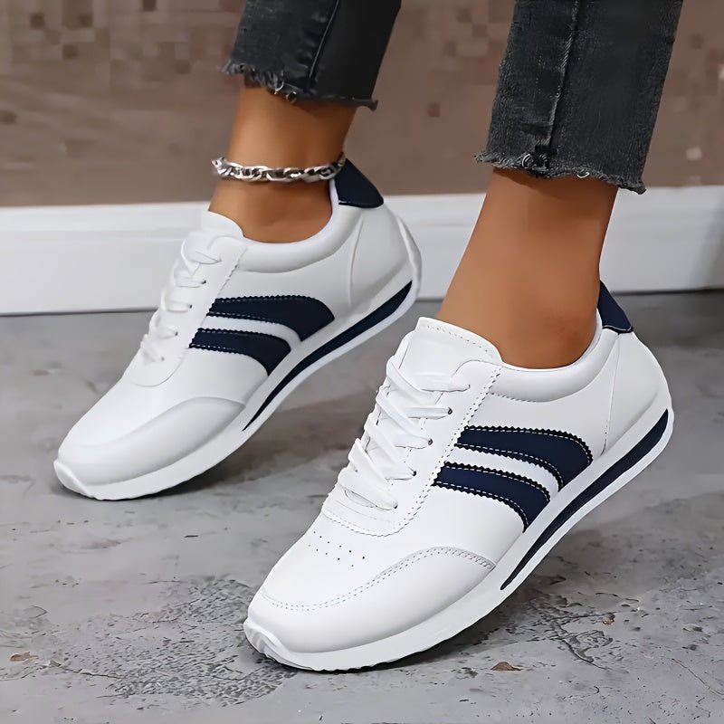 Anastasia | Zapatillas Deportivas Ligeras con Franjas - Isabel de Sevilla