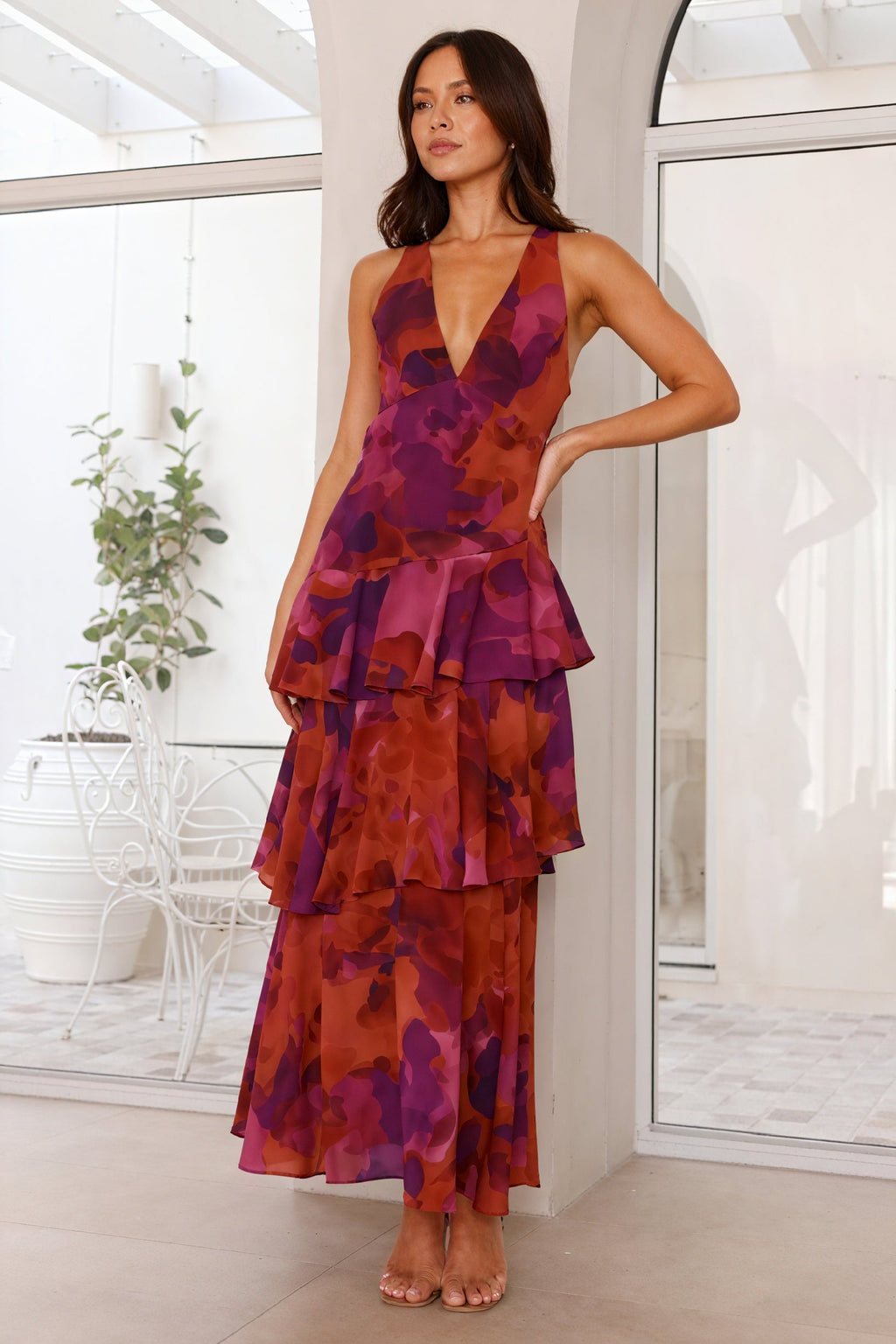 Vestido con Estampado Floral y Escote Profundo