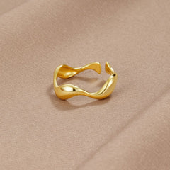 Anillo Ajustable 18K Gold Wave - Isabel de Sevilla