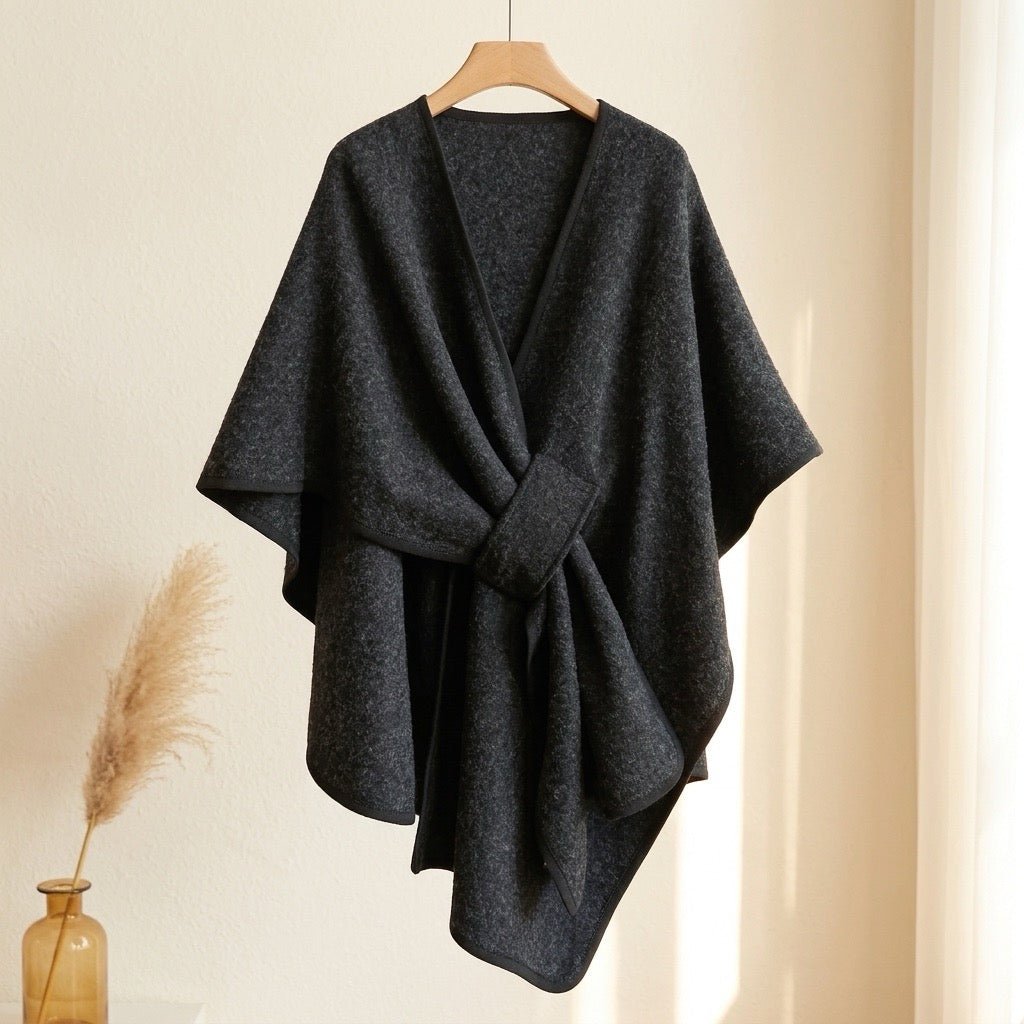 Nerea | Poncho de Punto con Lazo Decorativo - Isabel de Sevilla