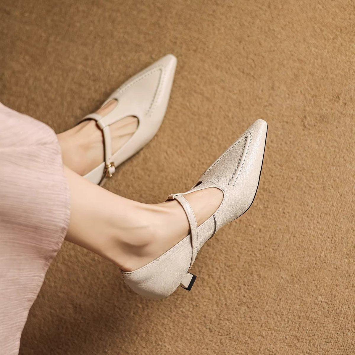 Eliza | Tacones de T-Strap Punta - Isabel de Sevilla