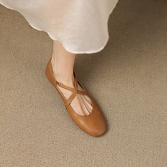 Cara | Zapatos Planos con Correa Cruzada - Isabel de Sevilla