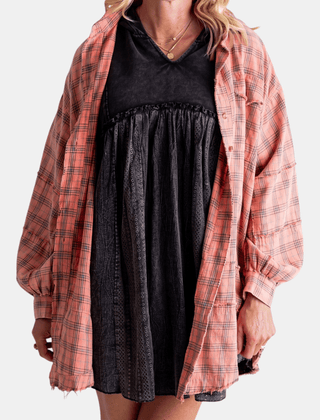 Aitana | Camisa Oversize a Cuadros con Bolsillo y Bajo Deshilachado - Isabel de Sevilla