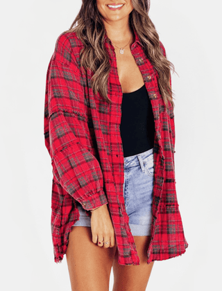 Aitana | Camisa Oversize a Cuadros con Bolsillo y Bajo Deshilachado - Isabel de Sevilla