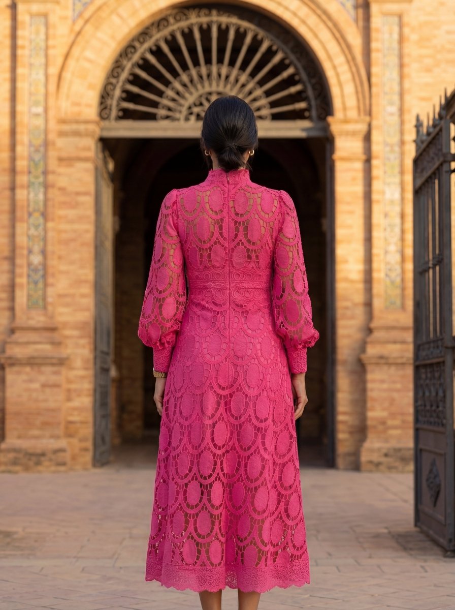 Carmona | Vestido de encaje primaveral - Isabel de Sevilla