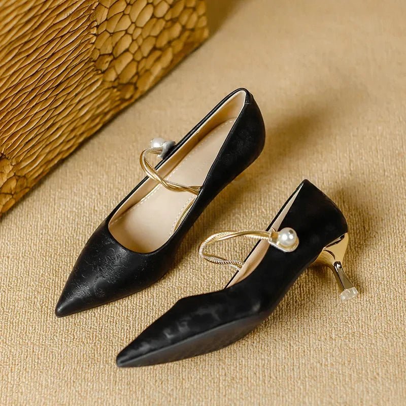 Camila | Tacones de Punta con Correa de Perlas - Isabel de Sevilla