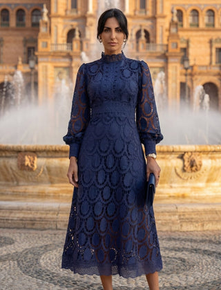 Carmona | Vestido de encaje primaveral - Isabel de Sevilla