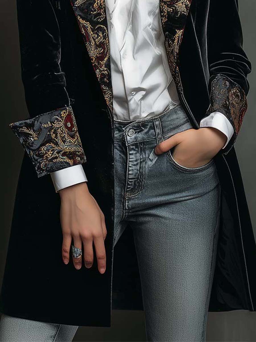 Octavia | Blazer Ajustado con Detalles Barrocos