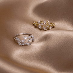 Anillo Ajustable 18K Gold Crystal Vine - Isabel de Sevilla