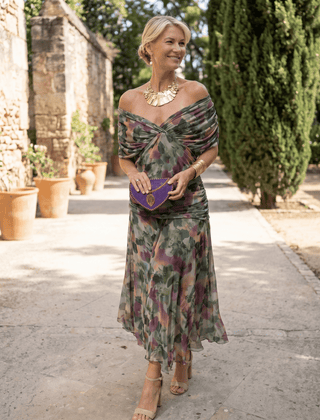 Vestido maxi elegante para fiesta con escote en corazón - Isabel de Sevilla
