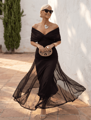 Vestido maxi elegante para fiesta con escote en corazón - Isabel de Sevilla