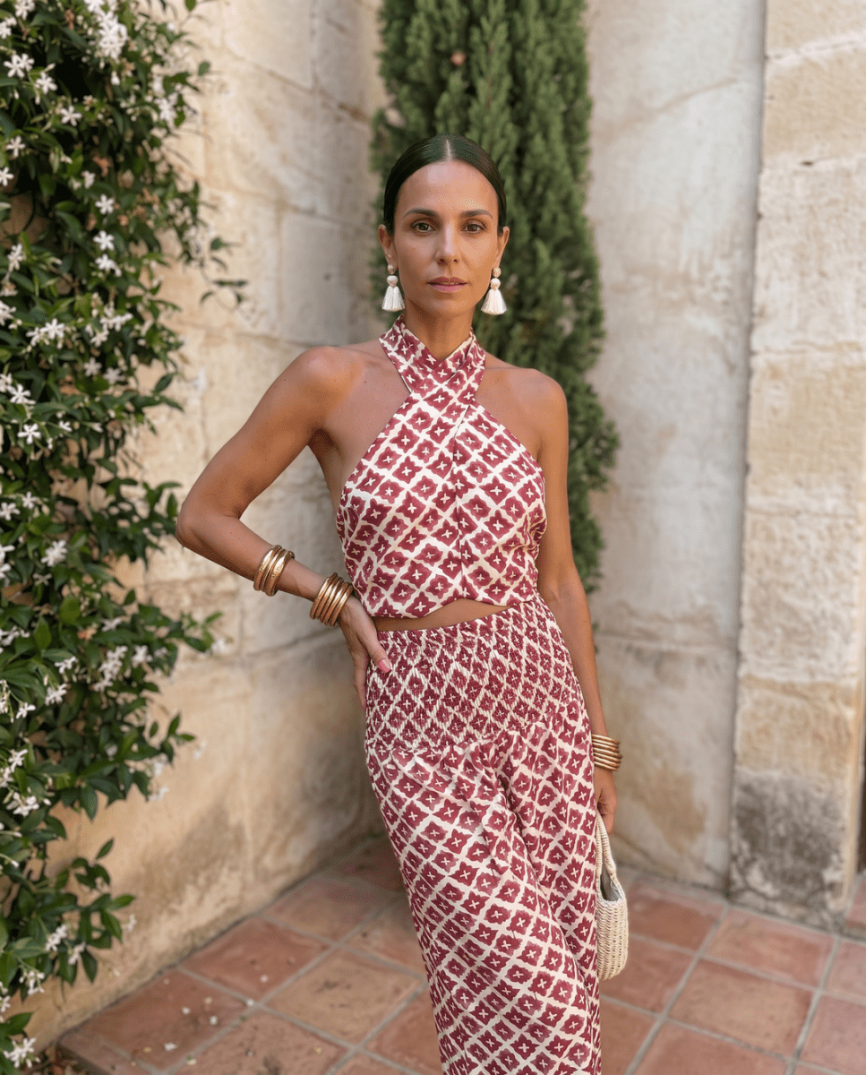Elsa | Conjunto Elegante con Diseño de Hombros Descubiertos - Isabel de Sevilla