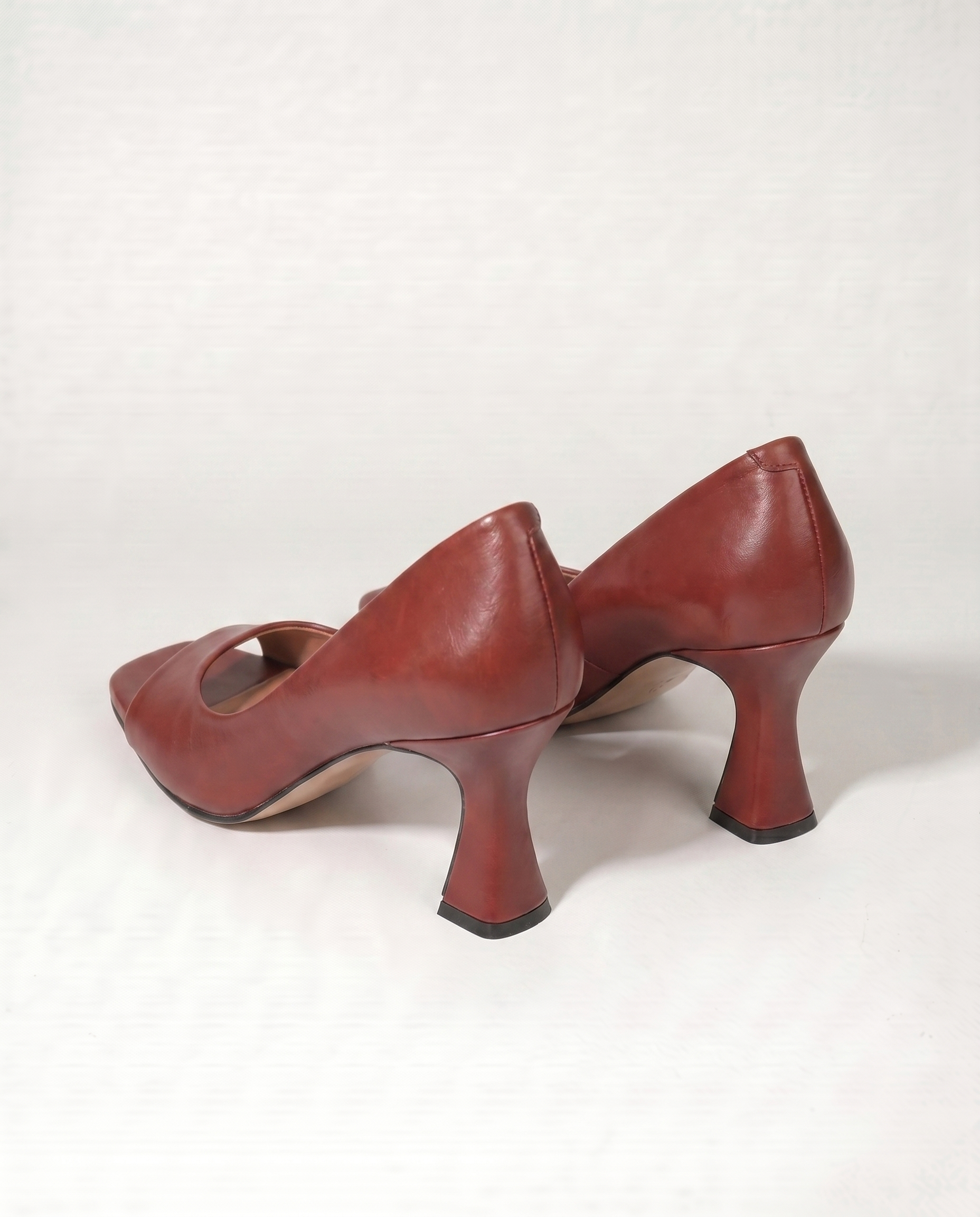 VALENTINA | TACONES DE PUNTERA CUADRADA