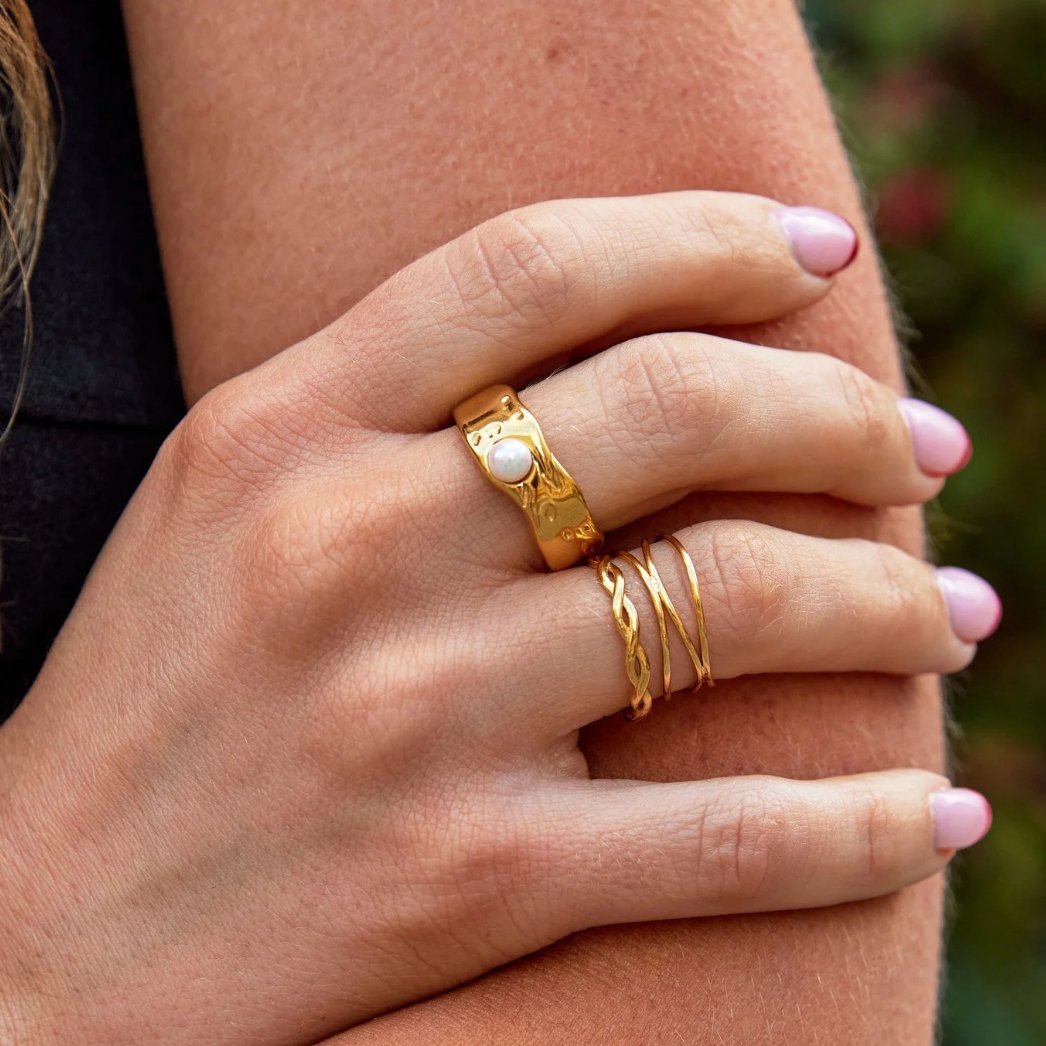 Anillo Twist Infinity Oro 18K - Isabel de Sevilla