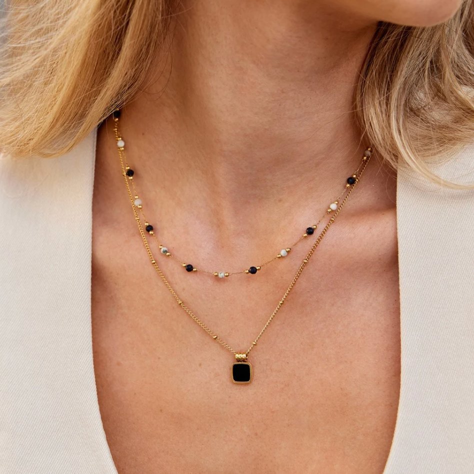 Collar con Colgante Lucia Black (40+5 cm) - Isabel de Sevilla
