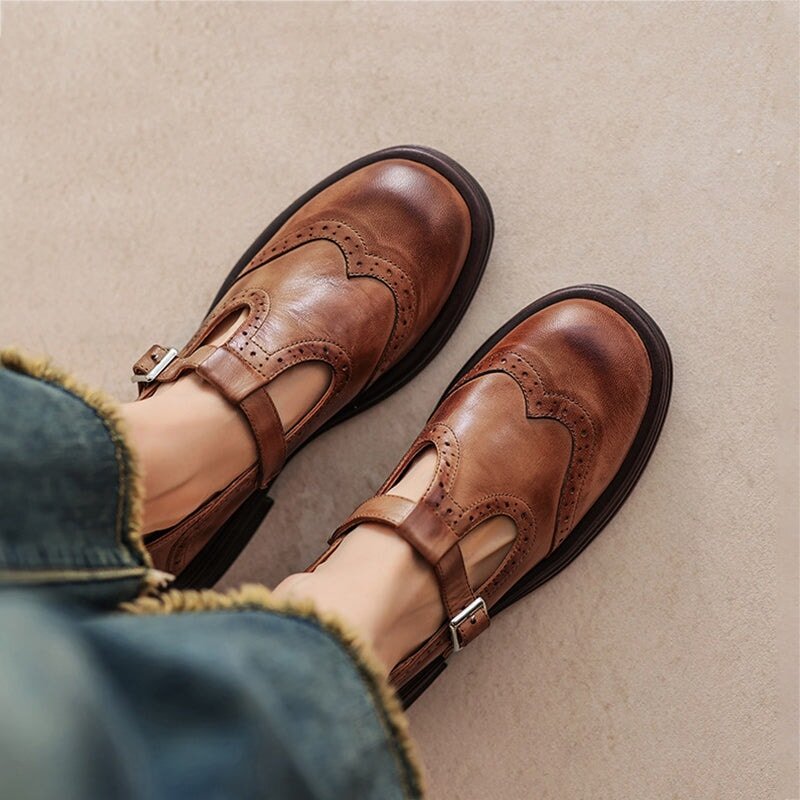Bernadette | Zapatos Mary Jane T-Strap con estilo atemporal - Isabel de Sevilla