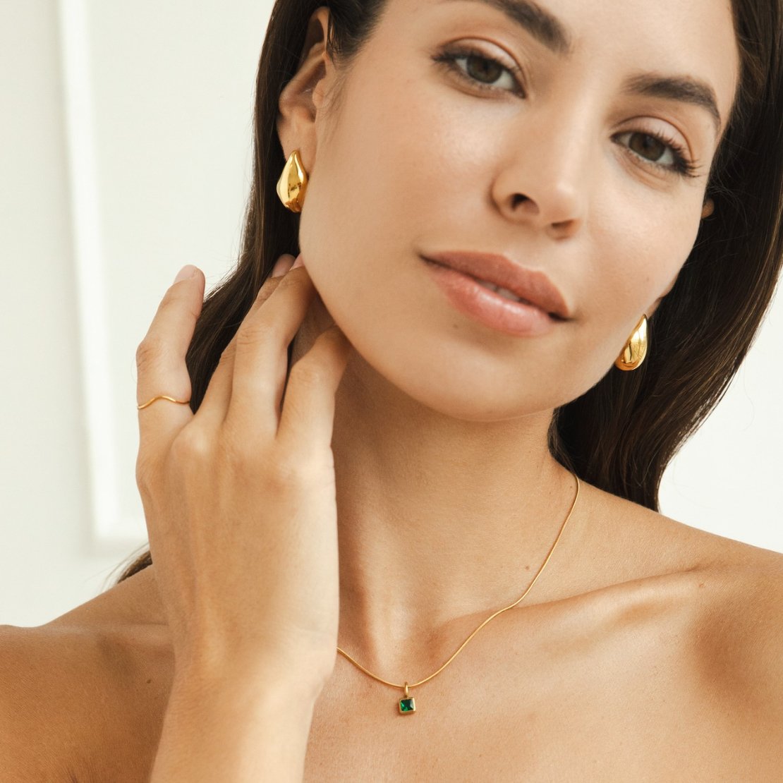 Collar con Colgante Cuadrado Birthstone (Piedra de Nacimiento) - Isabel de Sevilla