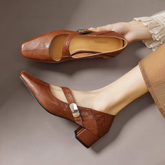 Sabella | Elegantes Zapatos Mary Jane de Punta Cuadrada - Isabel de Sevilla