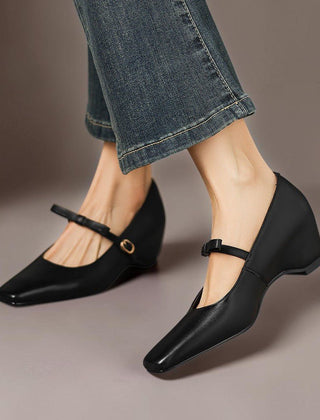 Phoebe | Zapatos de Charol Mary Jane con Correa de Lazo - Isabel de Sevilla
