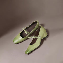 Phoebe | Zapatos de Charol Mary Jane con Correa de Lazo - Isabel de Sevilla