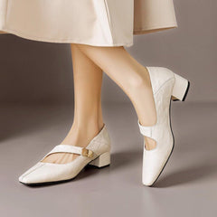 Sabella | Elegantes Zapatos Mary Jane de Punta Cuadrada - Isabel de Sevilla