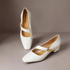 Sabella | Elegantes Zapatos Mary Jane de Punta Cuadrada - Isabel de Sevilla