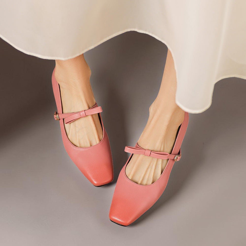 Phoebe | Zapatos de Charol Mary Jane con Correa de Lazo - Isabel de Sevilla