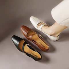 Sabella | Elegantes Zapatos Mary Jane de Punta Cuadrada - Isabel de Sevilla