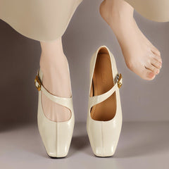 Junio | Zapatos Mary Jane con Hebilla - Isabel de Sevilla