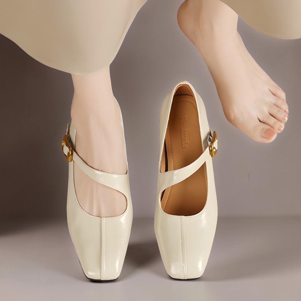 Junio | Zapatos Mary Jane con Hebilla - Isabel de Sevilla